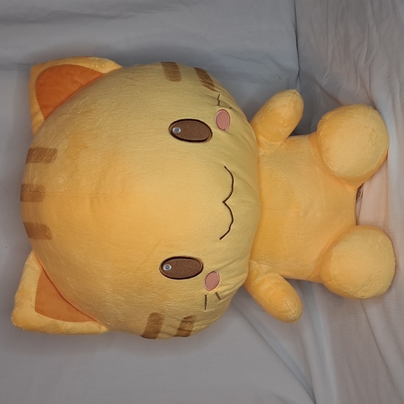 Jumbo Sized Cat Plushie - Picture 1 of 3